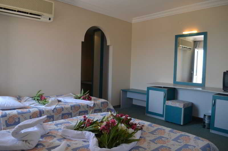 Alder Hotel Ayvalı エクステリア 写真