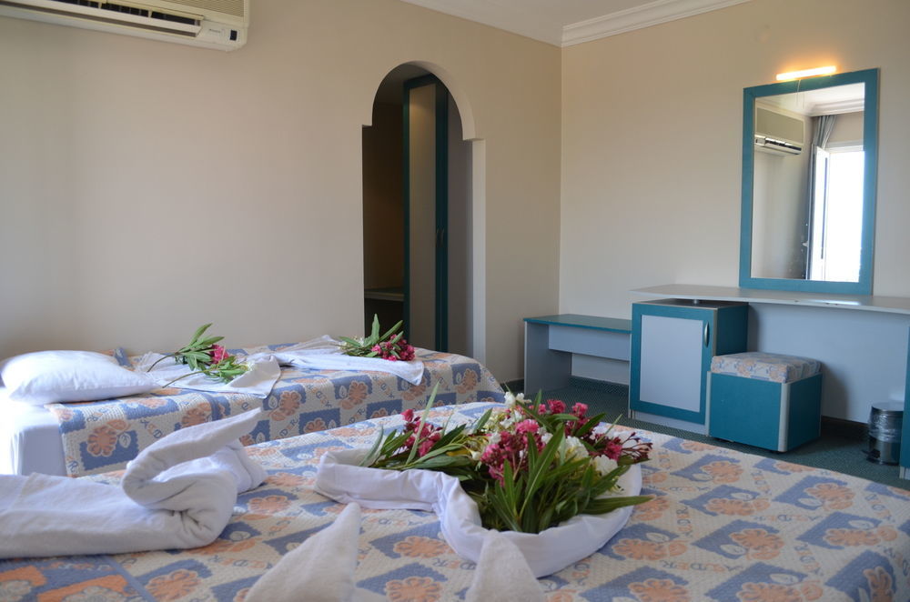Alder Hotel Ayvalı エクステリア 写真