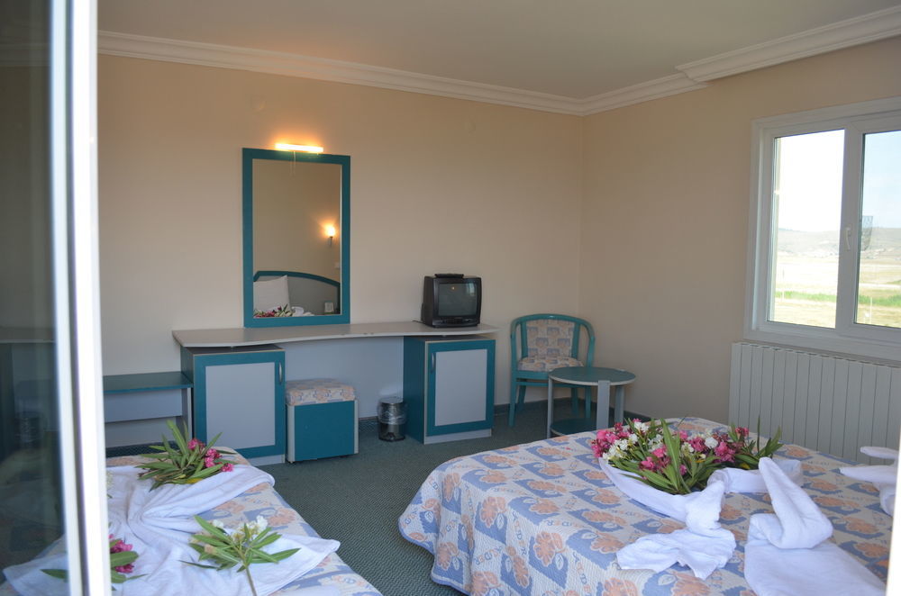 Alder Hotel Ayvalı エクステリア 写真