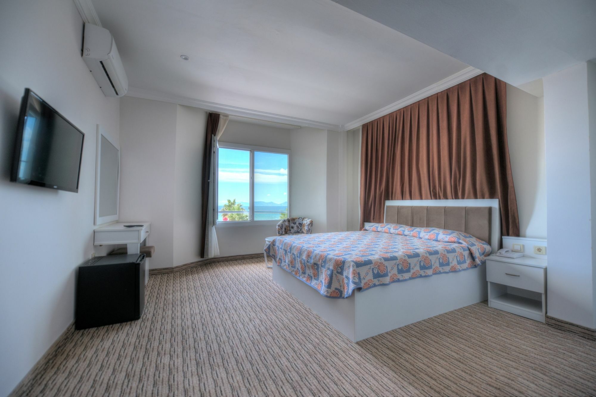 Alder Hotel Ayvalı エクステリア 写真